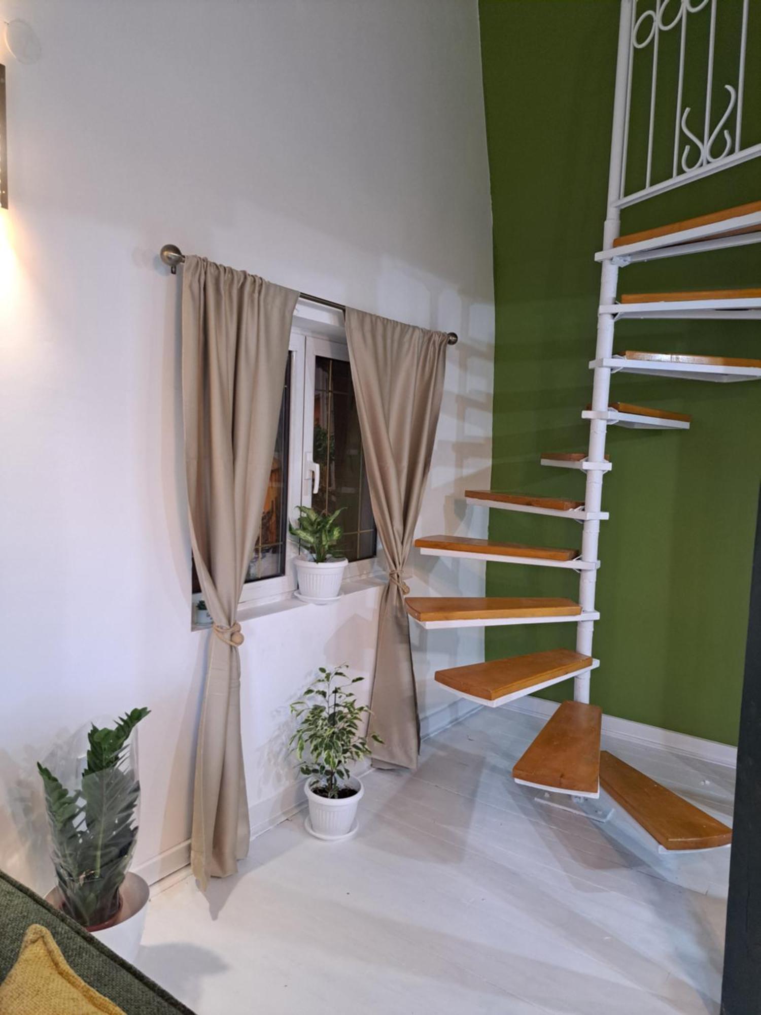 Gallery Apartment Podgorica Buitenkant foto