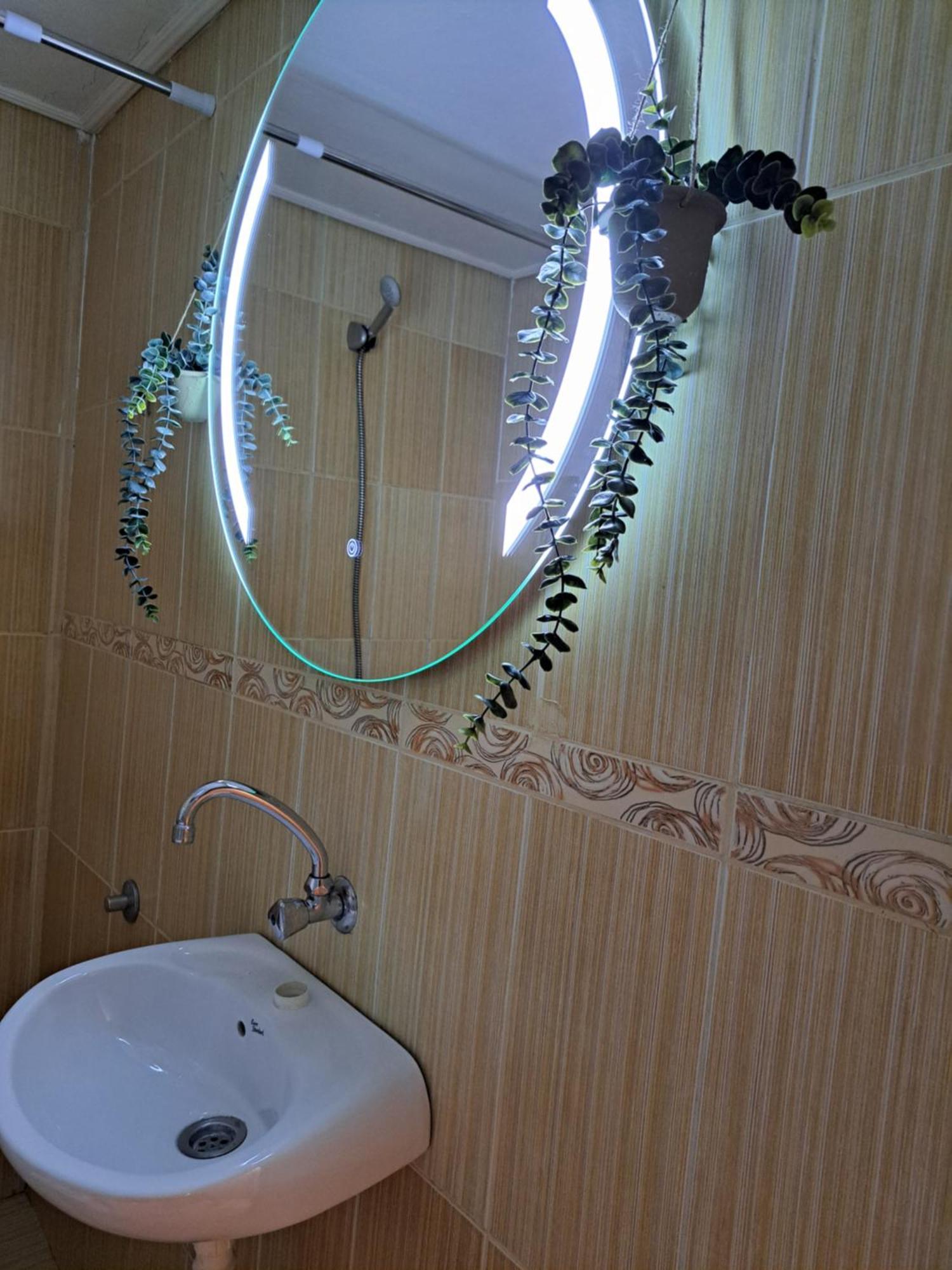 Gallery Apartment Podgorica Buitenkant foto